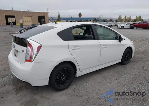 2015 Toyota Prius Two z USA, uszkodzony, nr VIN JTDKN3DU9F1927042